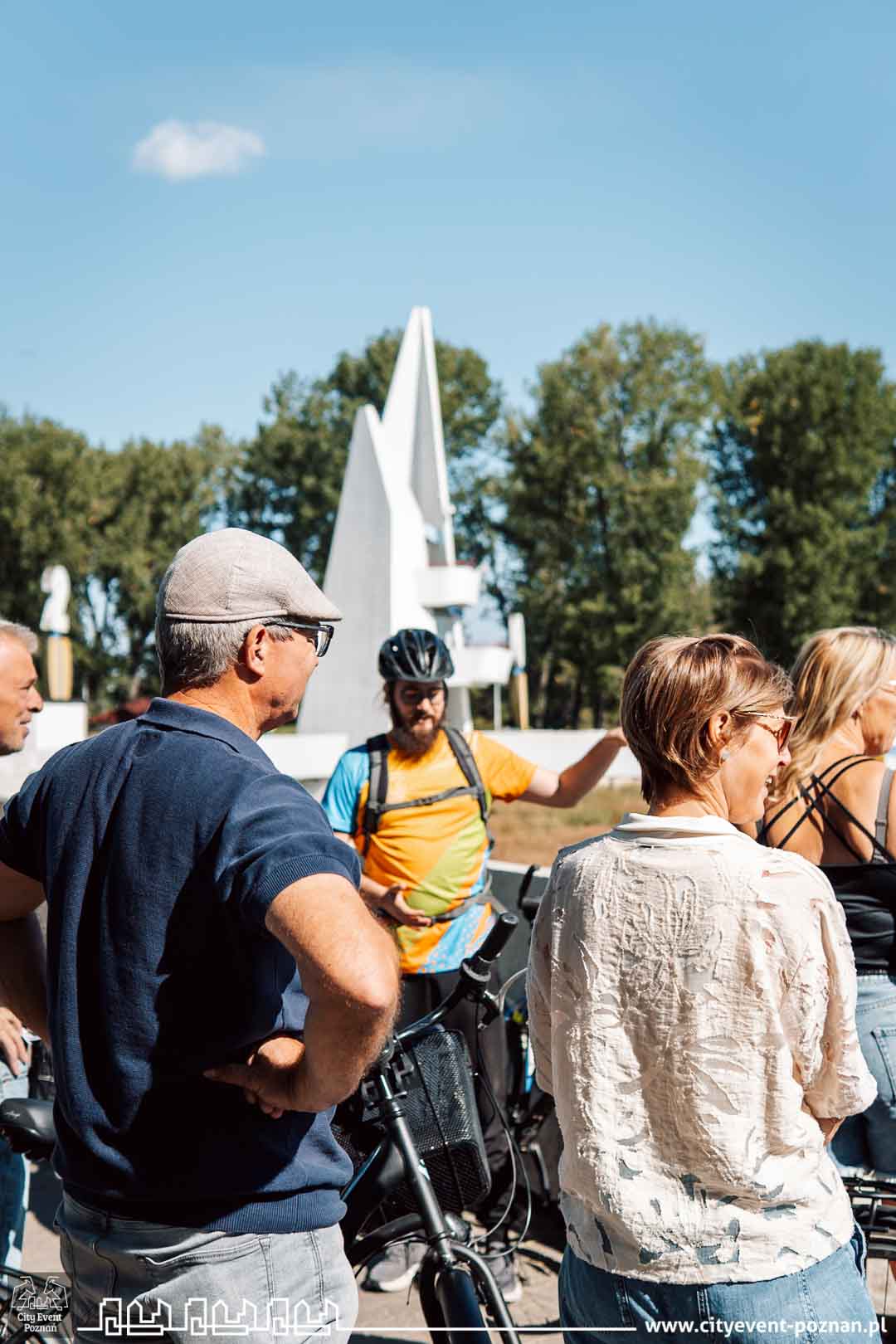 Poznan Bike Tour mobile-1