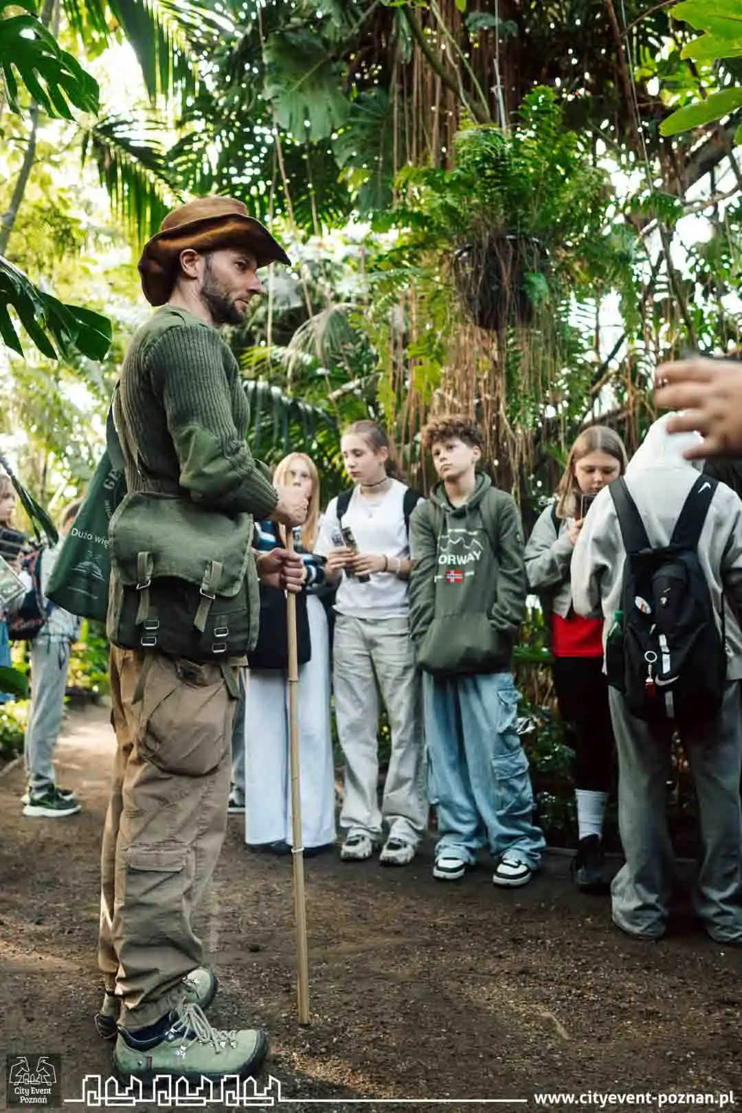 Survival w Palmiarni 2025 mob-3