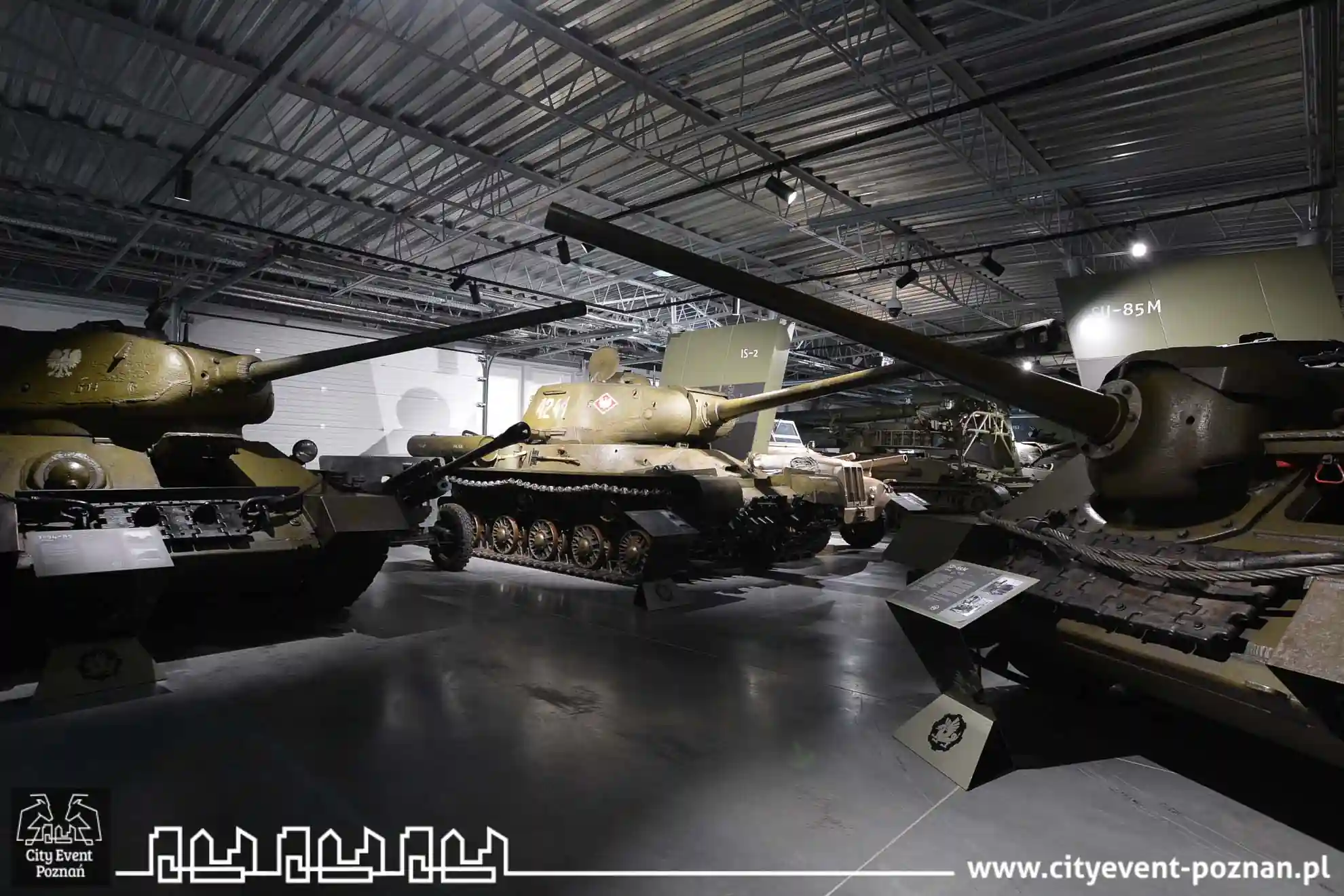 Muzeum Broni Pancernej cover-2